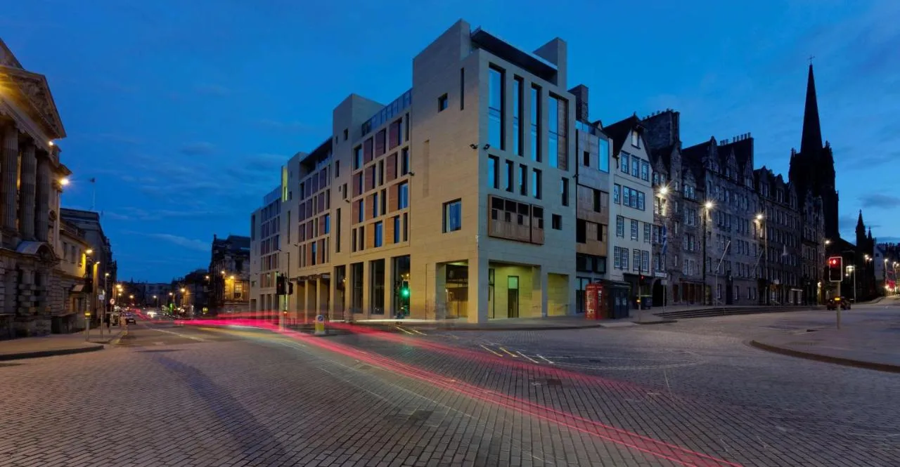 Building hotel Radisson Collection Hotel Royal Mile Edinburgh