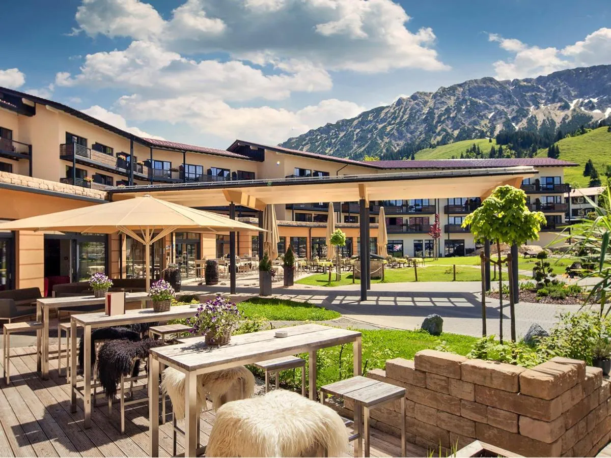 Building hotel Panoramahotel Oberjoch