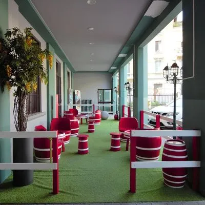 Building hotel New Generation Hostel Navigli