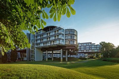 Building hotel Kongresshotel Potsdam am Templiner See