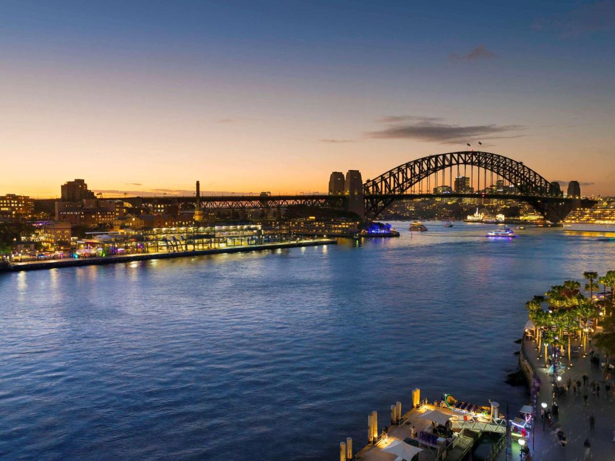 Building hotel Pullman Quay Grand Sydney Harbour