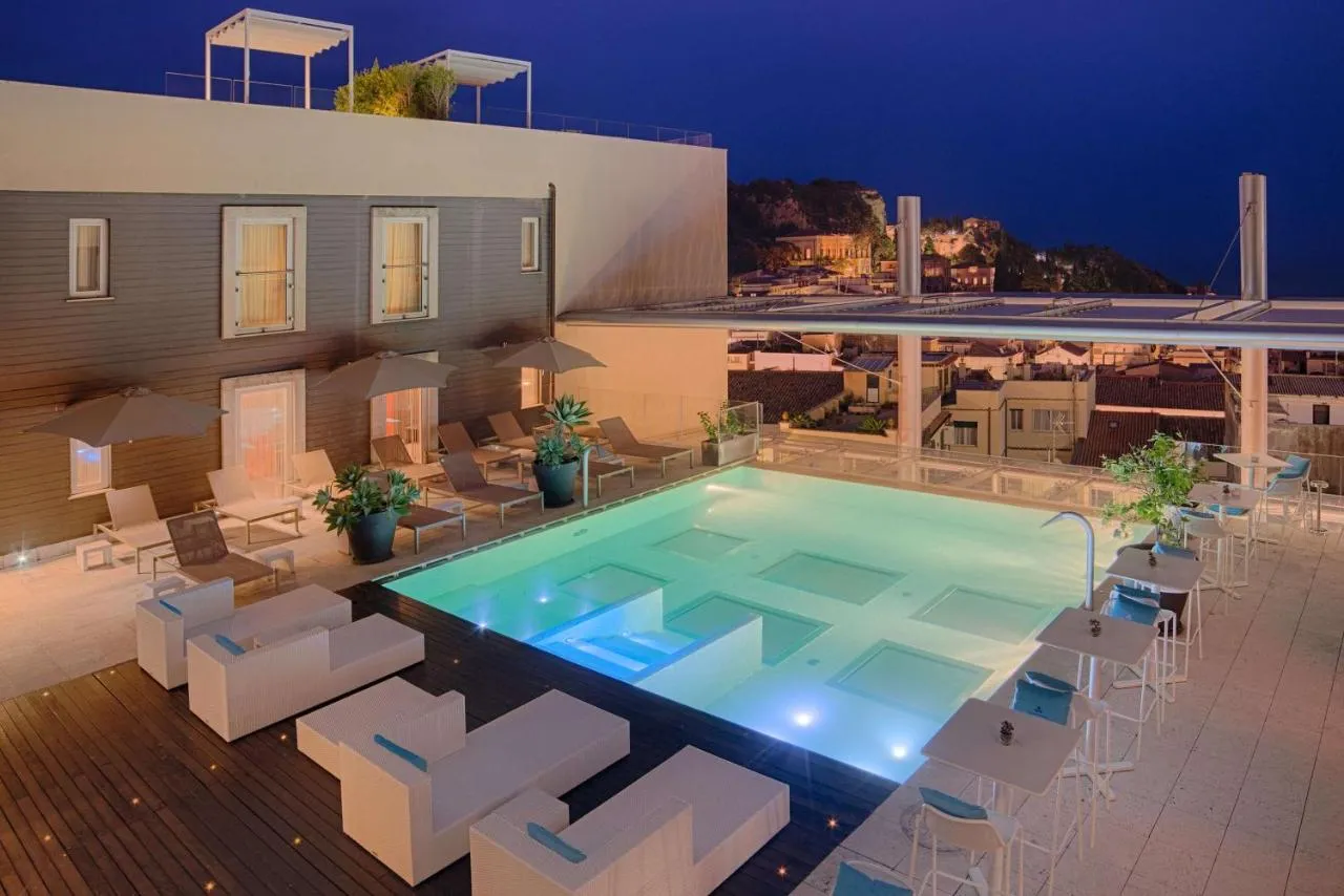 Building hotel NH Collection Taormina