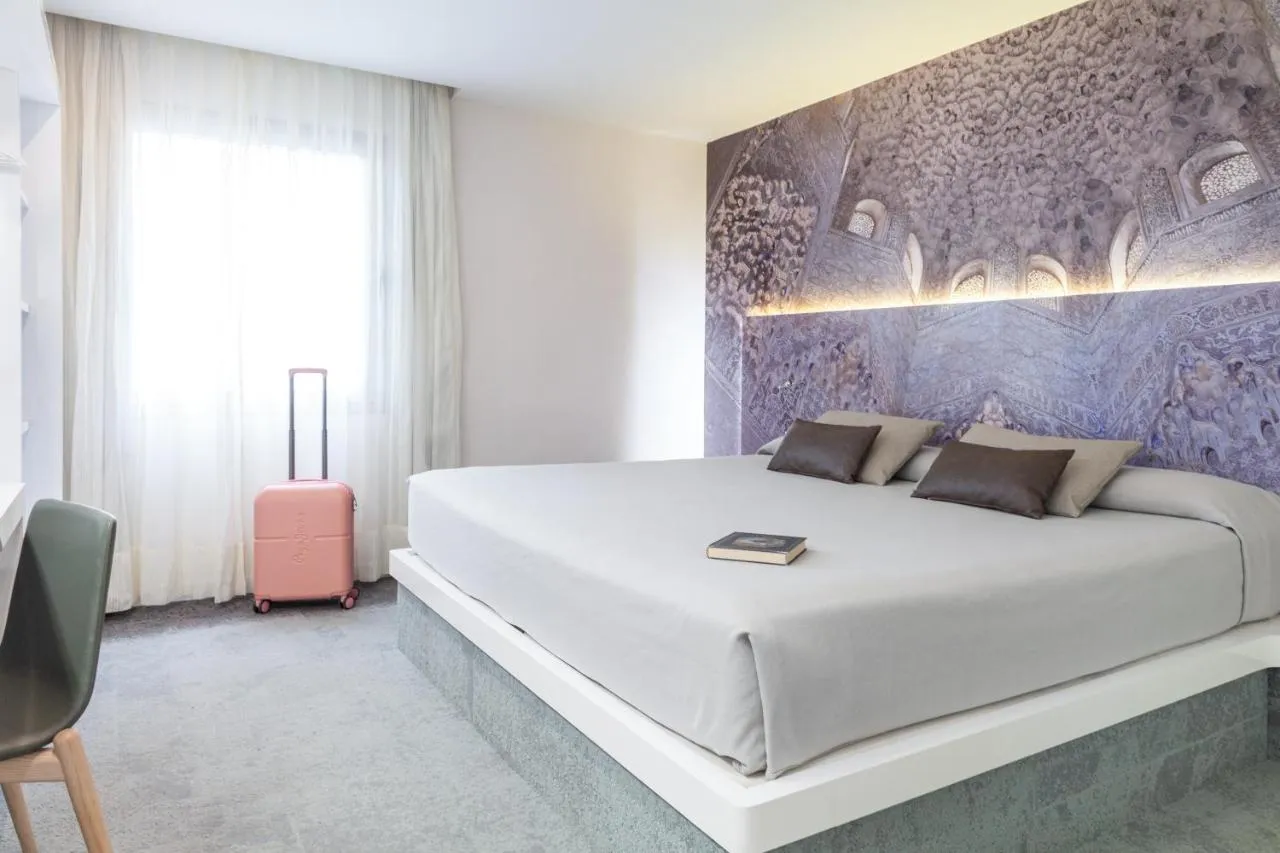 Building hotel Granada Five Senses Rooms & Suites