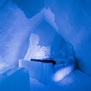 Arctic SnowHotel & Glass Igloos Galleriebild 5