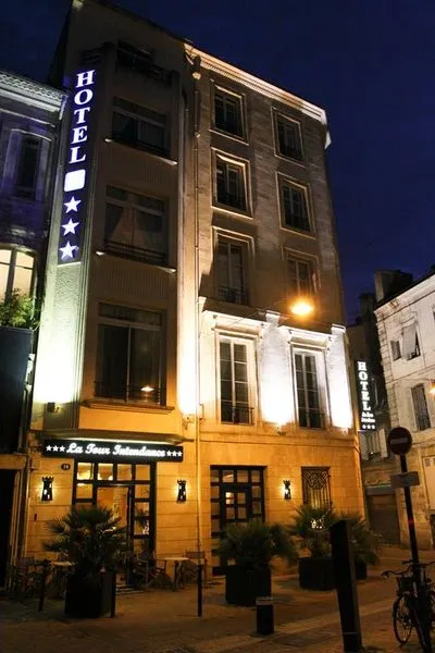 Gebäude von Qualys-Hotel La Tour Intendance
