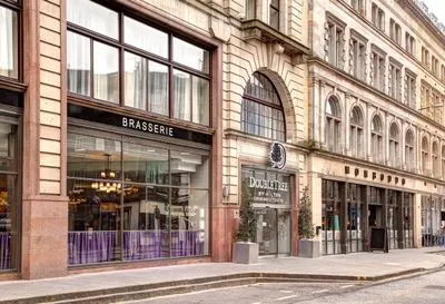 Building hotel DoubleTree by Hilton Hotel Edinburgh City Centre