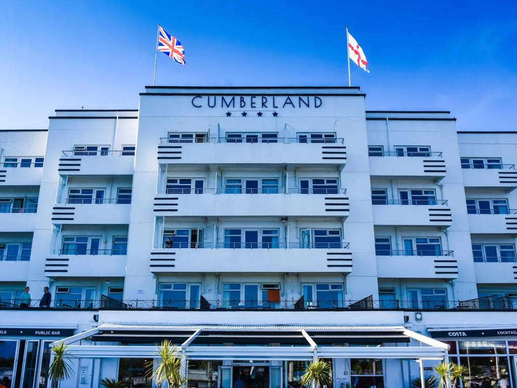 Building hotel The Cumberland by Oceana