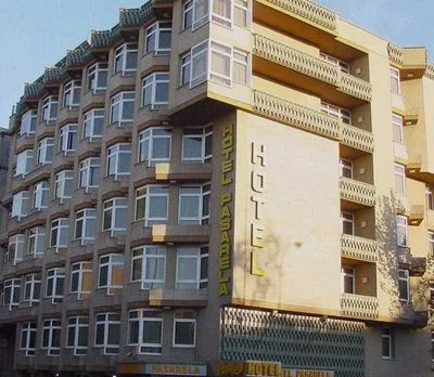 Building hotel Hotel Pasarela