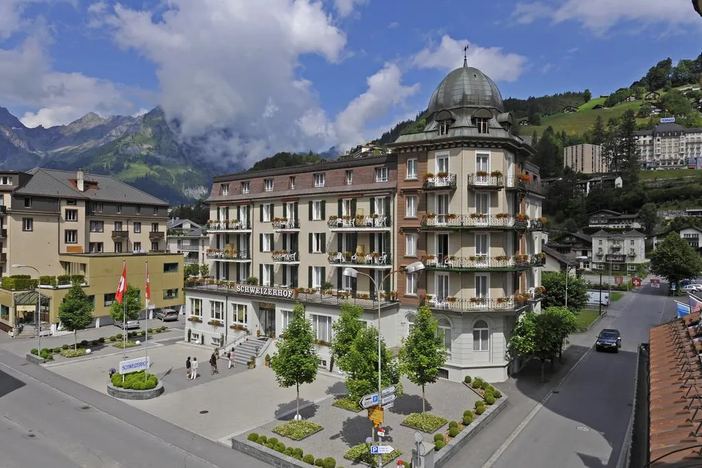 Building hotel Schweizerhof