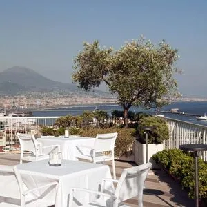 Renaissance Naples Hotel Mediterraneo Galleriebild 6