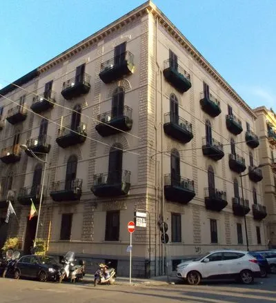 Gebäude von Hotel Tonic