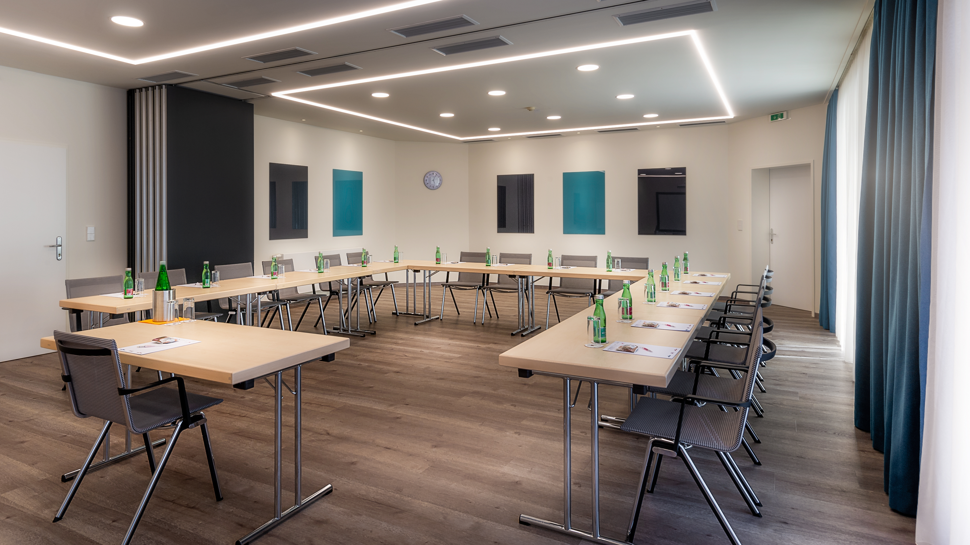 meeting_room