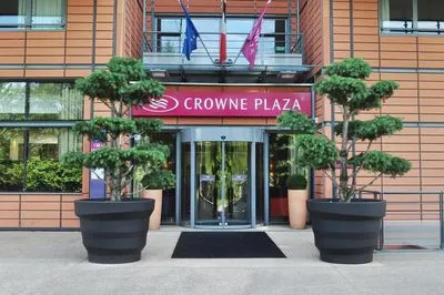 Building hotel Crowne Plaza Lyon Cité Internationale
