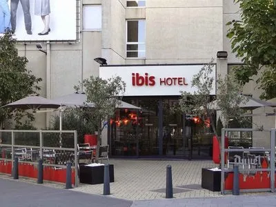Gebäude von ibis Antwerpen Centrum
