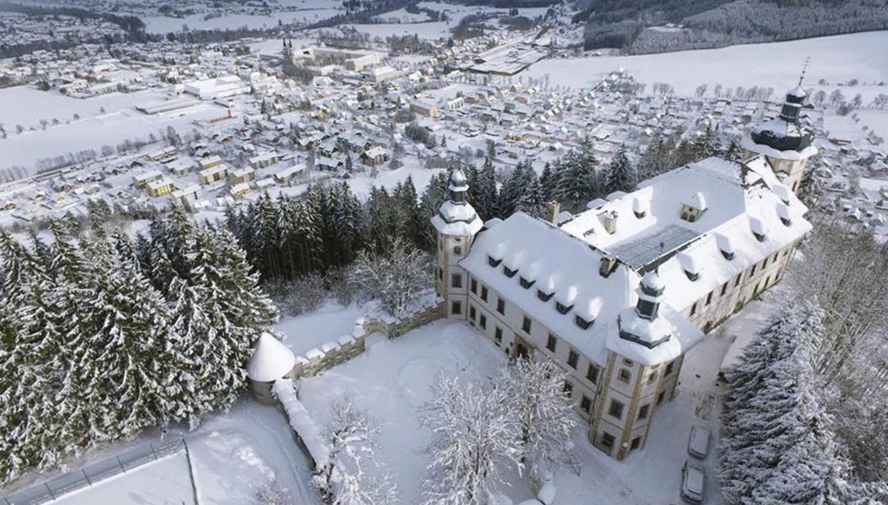 Building hotel JUFA Hotel Schloss Röthelstein