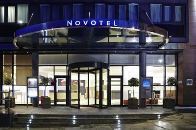 Building hotel Novotel Edinburgh Centre