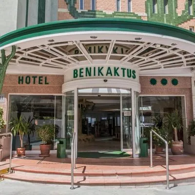 Building hotel Hotel Benikaktus