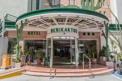 Building hotel Hotel Benikaktus