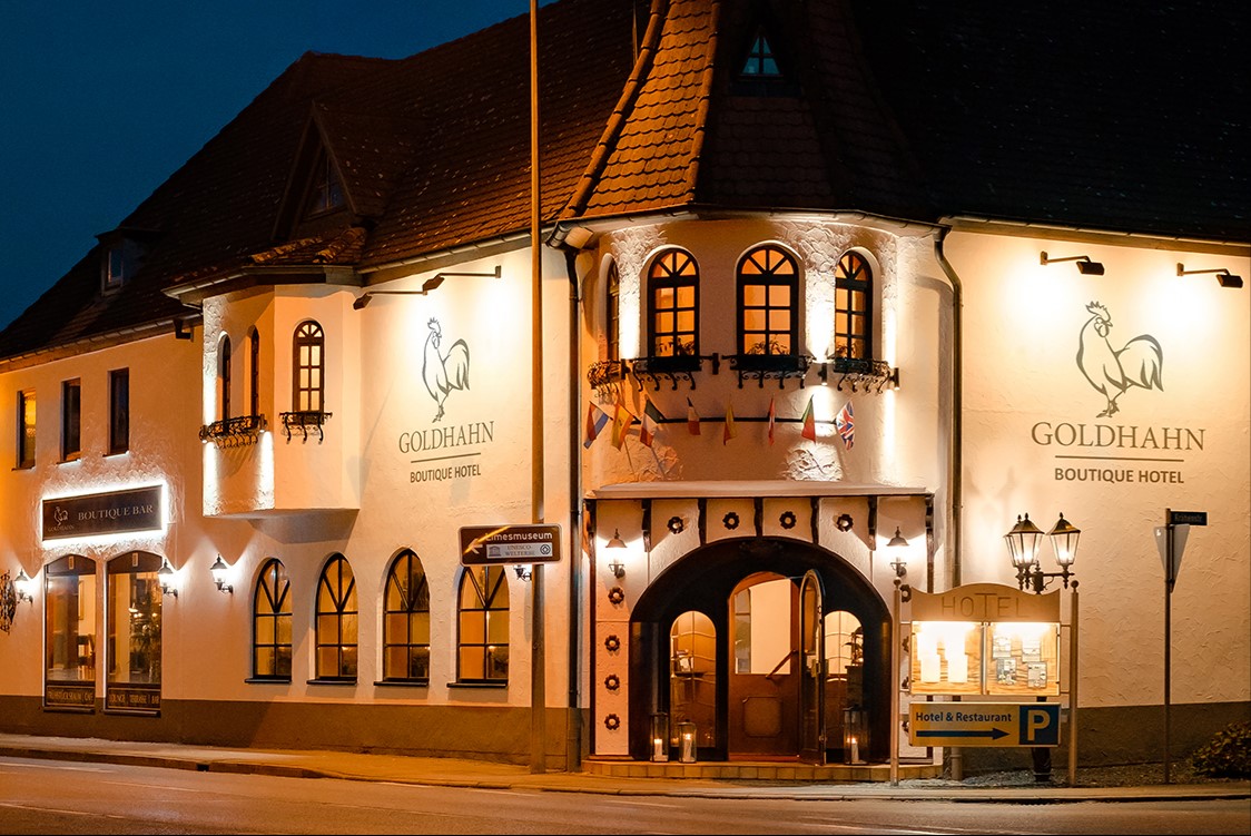 Building hotel Boutique Hotel Goldhahn