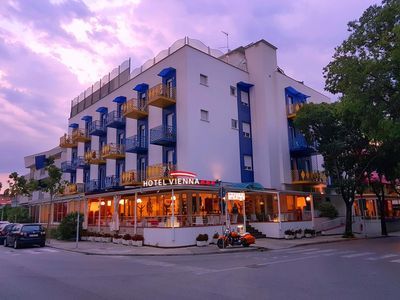 Building hotel Hotel Vienna