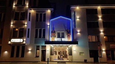 Building hotel Hotel Wali