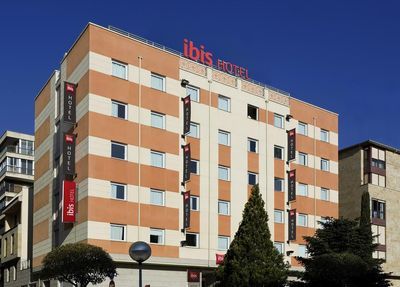 Building hotel ibis Salamanca