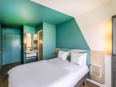 Building hotel B&B HOTEL Braunschweig-West