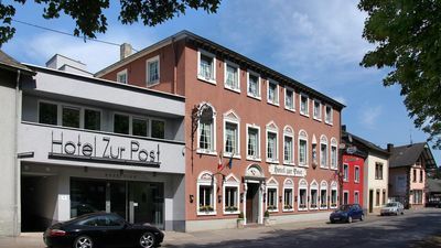 Building hotel Hotel Zur Post