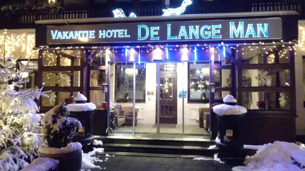 Building hotel Vakantiehotel De Lange Man