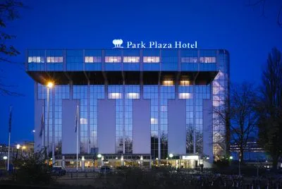 Building hotel Park Plaza Utrecht