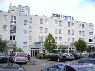 Hotel dell'edificio ACHAT HOTEL Stuttgart Zuffenhausen