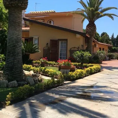 Building hotel B&B Dolce Casa