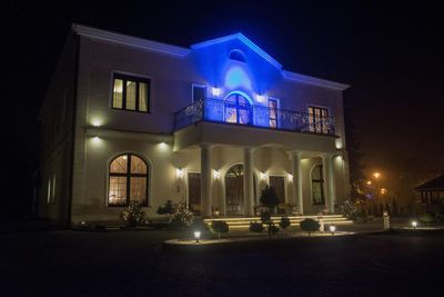 Building hotel Dworek Vesaria