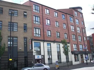Gebäude von Belfast International Youth Hostel