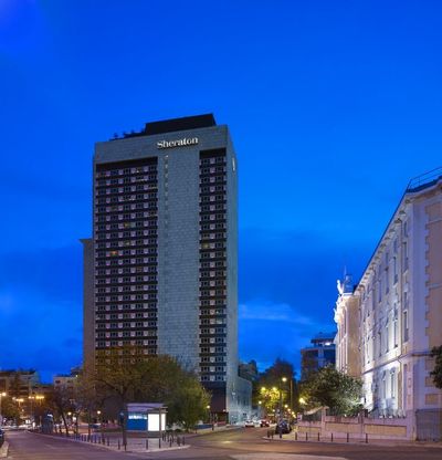 Building hotel Sheraton Lisboa Hotel & Spa