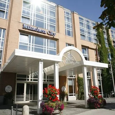 Building hotel Hilton Munich City