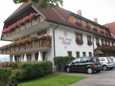 Hotel dell'edificio Hotel Gasthof Straub