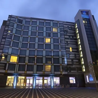 Building hotel Holiday Inn Express Manchester-City Ctre Arena