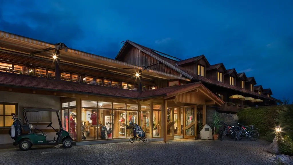 Building hotel Golf- und Landhotel Anetseder