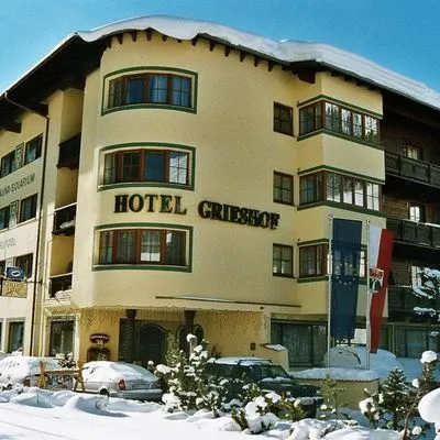 Building hotel Hotel Grieshof