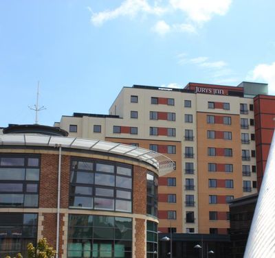 Building hotel Jurys Inn Leeds
