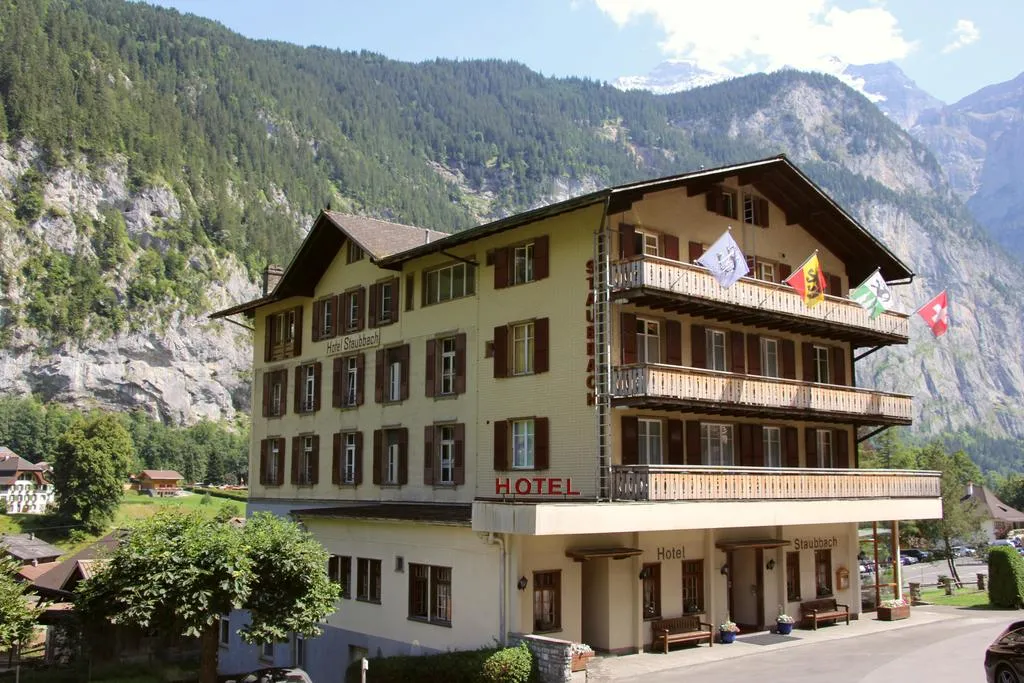 Building hotel Hotel Staubbach