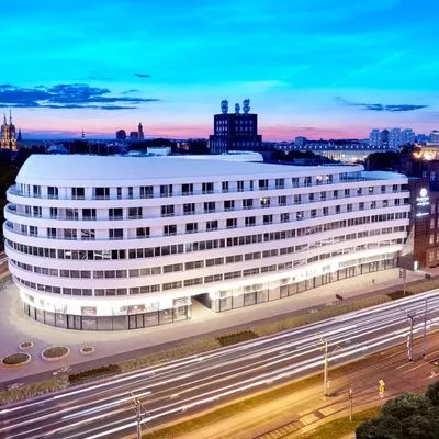 Building hotel DoubleTree by Hilton Hotel Wroclaw