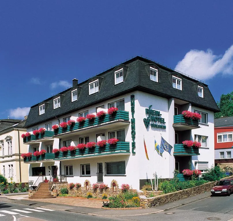 Building hotel Rheinhotel Rüdesheim