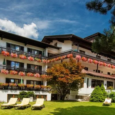Building hotel Johannesbad Hotel St. Georg