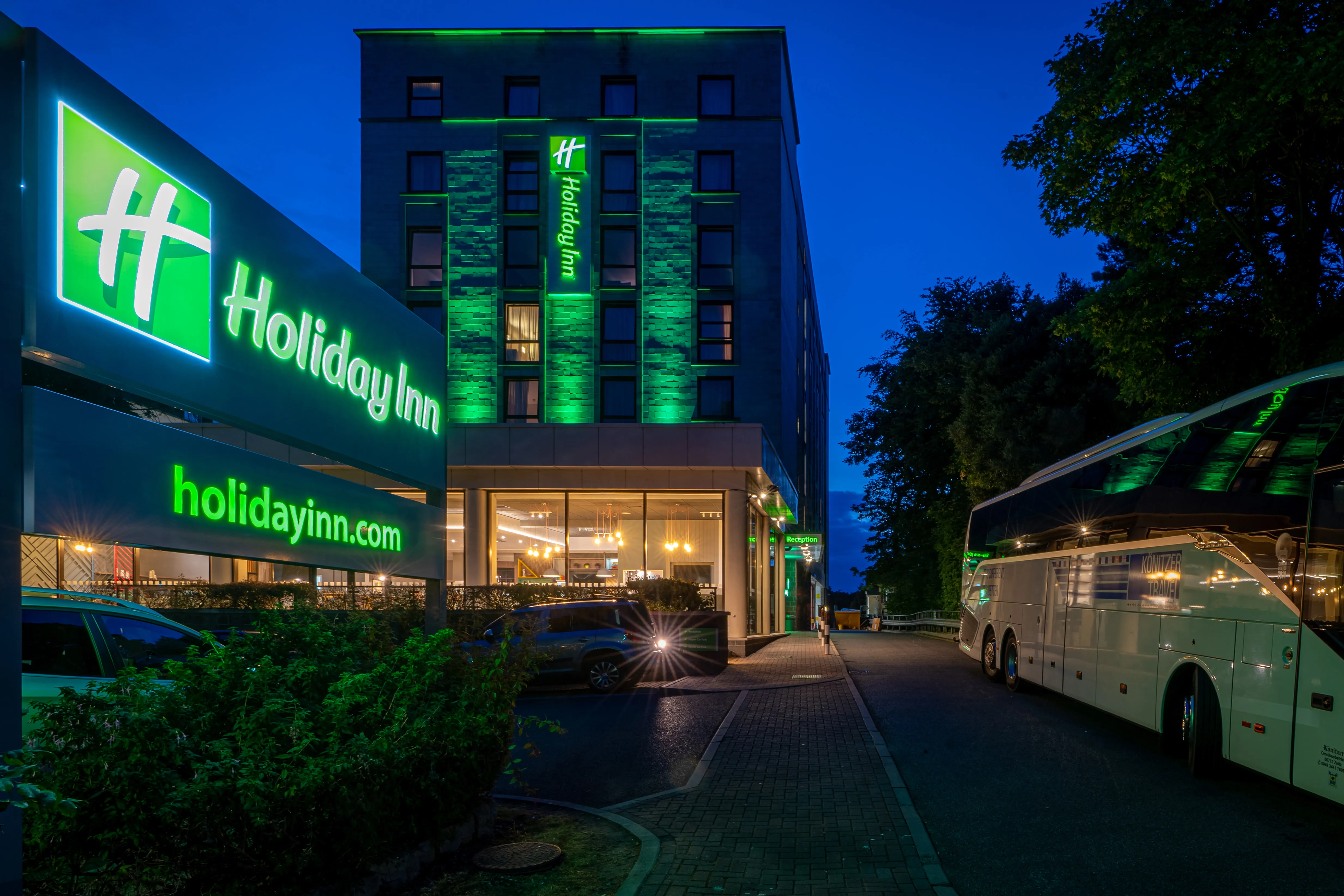 Building hotel Holiday Inn Hotel Bournemouth