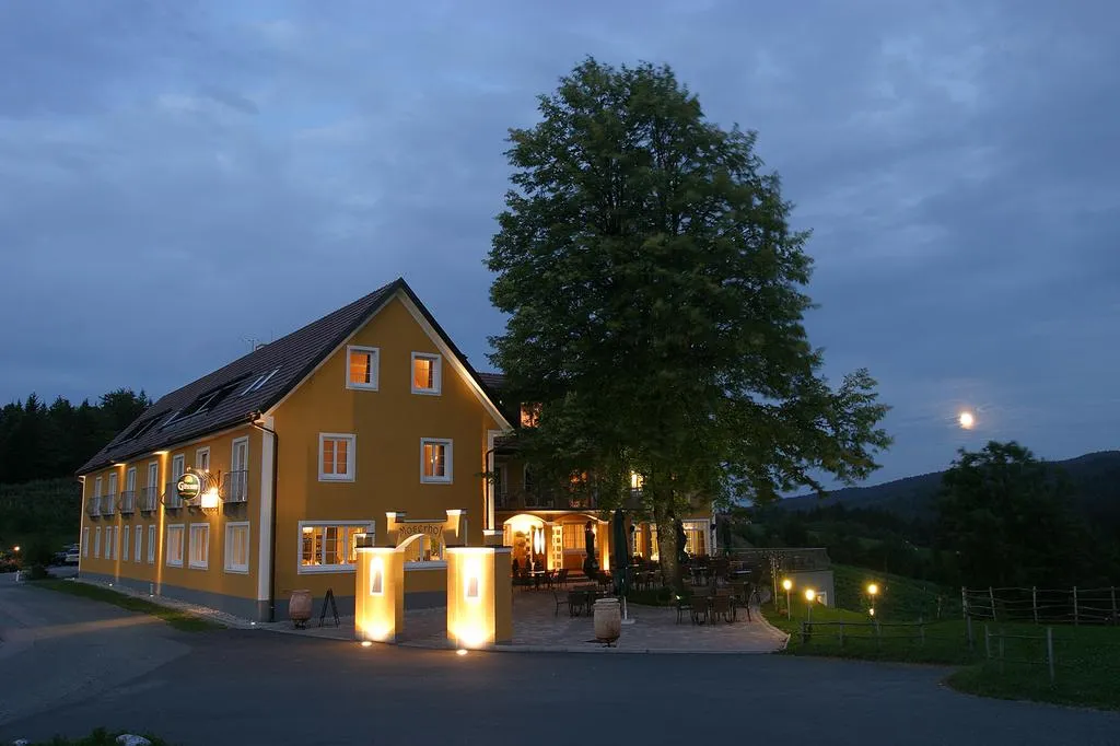Building hotel Landhotel am Gut Moser