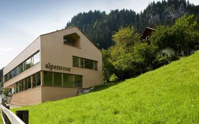 Building hotel Hotel Alpenrose