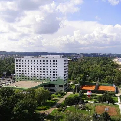 Building hotel Hotel Novotel Marina
