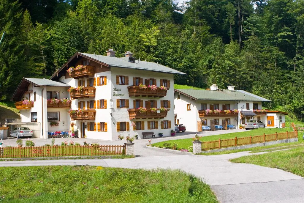 Building hotel Gästehaus Achental